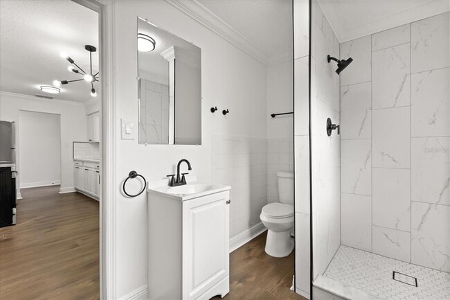 Building Photo - 1514 Lady Ave