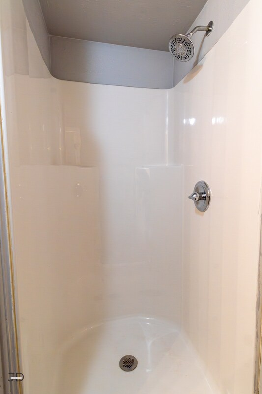 Building Photo - 2202 Monroe St