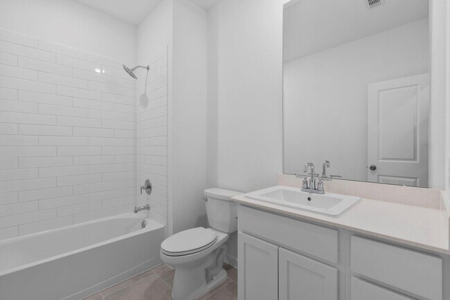 Building Photo - 2716 Pne Blf Dr