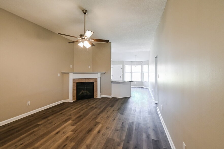 Building Photo - 9043 William Paul Dr