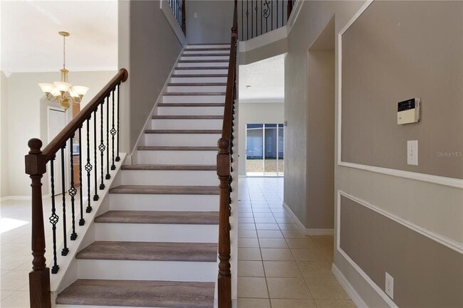 Building Photo - 10216 Oak Crest Rd