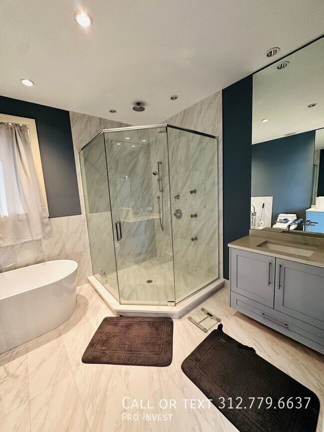 Building Photo - New construction 8 unit building. Come see...