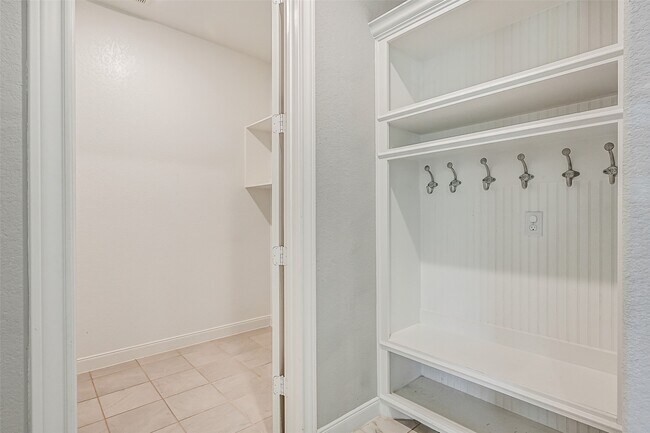 Building Photo - 2641 Summer Indigo Trl