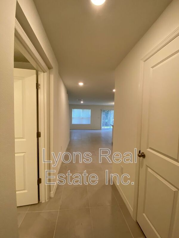 Building Photo - 15020 Caspian Tern Ct