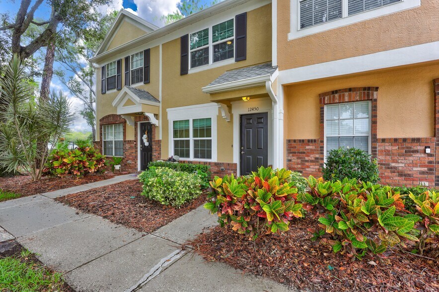 Building Photo - 12450 Berkeley Square Dr