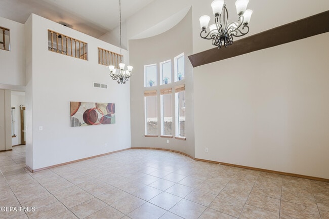Building Photo - 3733 Tierra Campa Dr