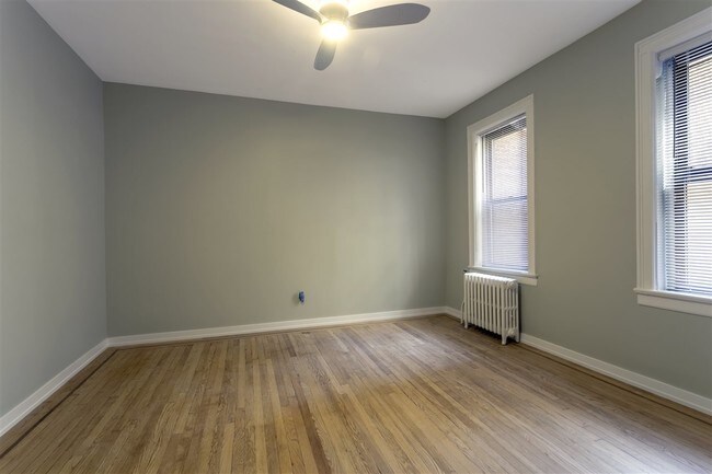 Building Photo - 36 Duncan Ave