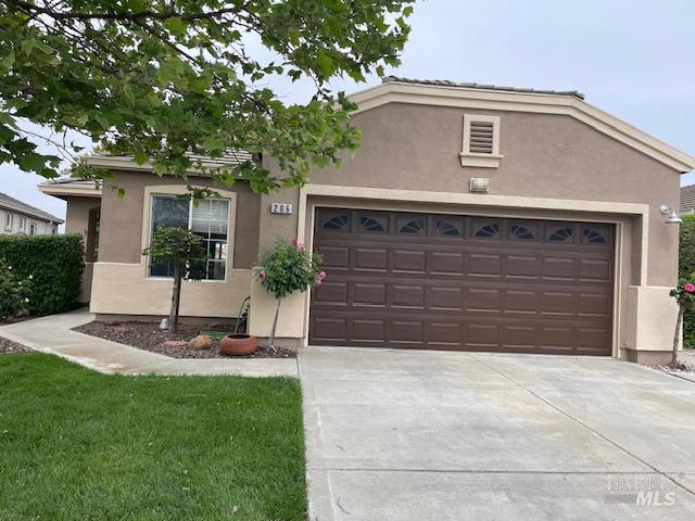 Building Photo - 206 Cedar Ridge Dr