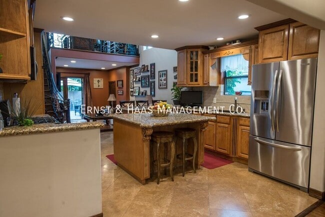 Building Photo - 3461 Montair Ave