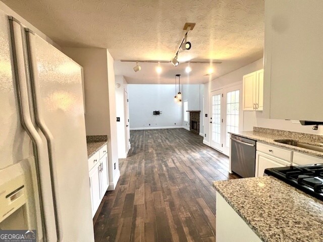 Building Photo - 3320 Northcliff Dr