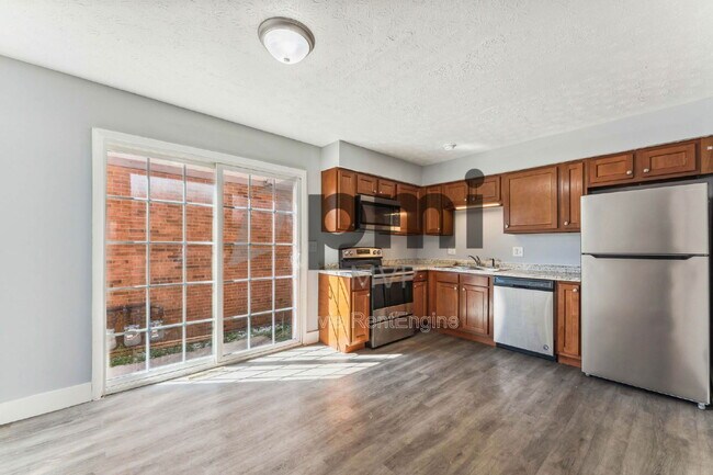 Building Photo - 4056 Carlton Ave