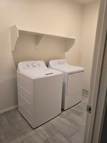 Building Photo - 23138 E Camina Plata