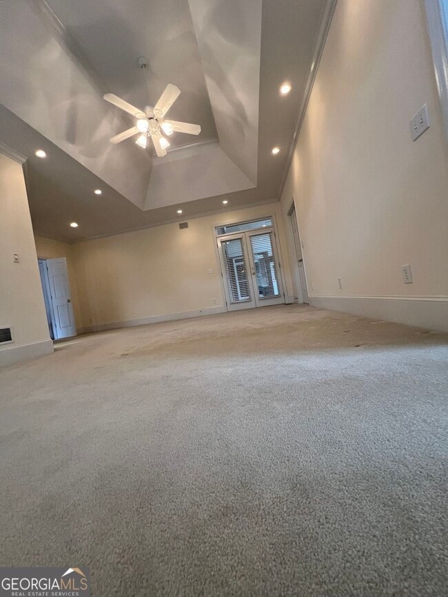 Building Photo - 678 Verney Dr