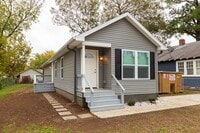 Building Photo - Charming 3-Bedroom Home with Spacious Yard in North Tulsa