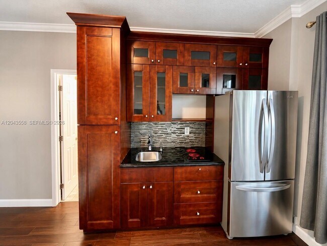 Building Photo - 3025 Indian Creek Dr