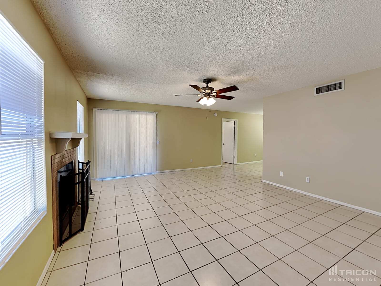 Building Photo - 4763 W Menadota Dr