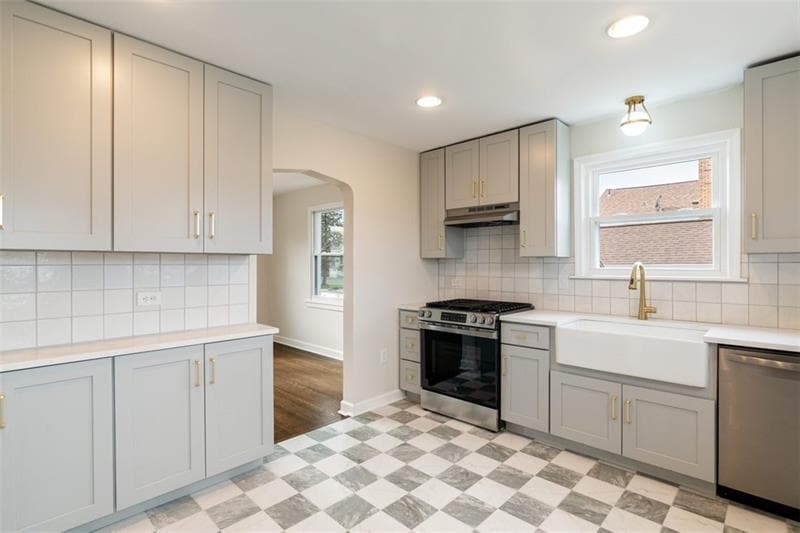 Building Photo - 2103 Oriole Dr