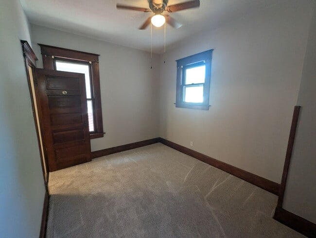 Building Photo - 2622 Monterey St