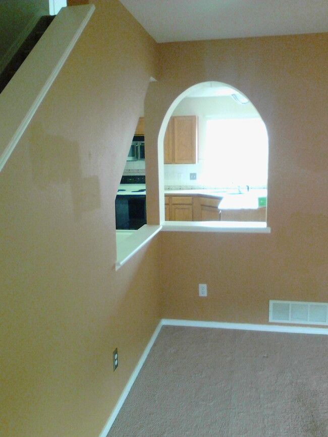 Building Photo - Light airy two story minutes from Fort Carson