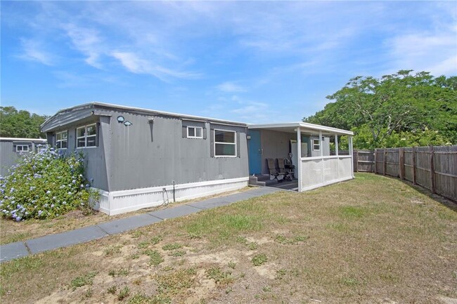 Building Photo - 26 Forest Dr