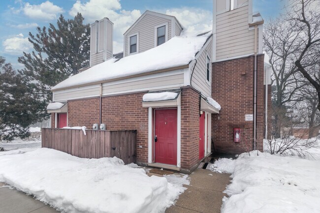 Outside unit - 515 Donofrio Dr