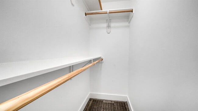 Building Photo - 129 E 31st 1/2 St