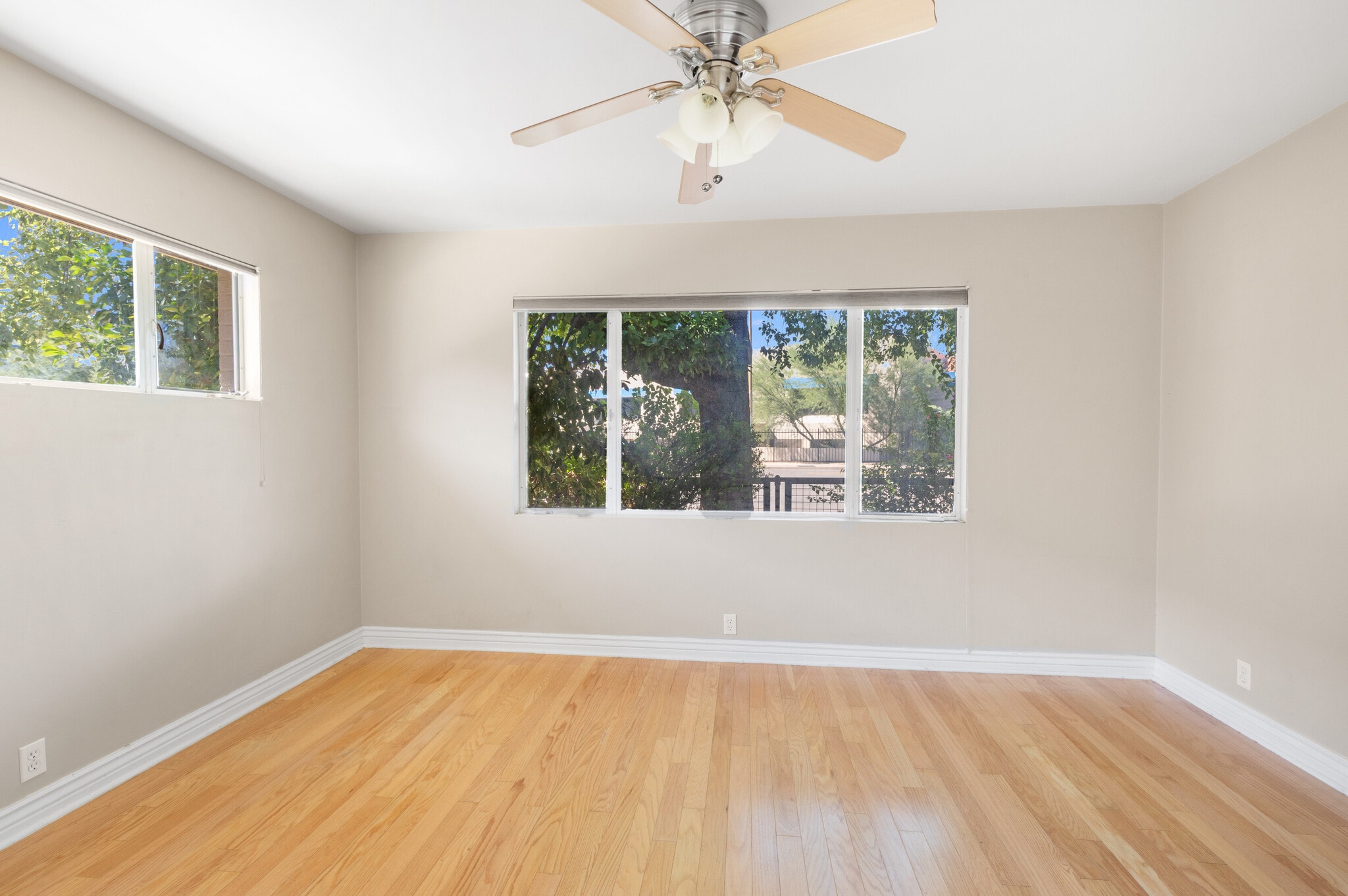 Bedroom 2 - 543 W Coronado Rd