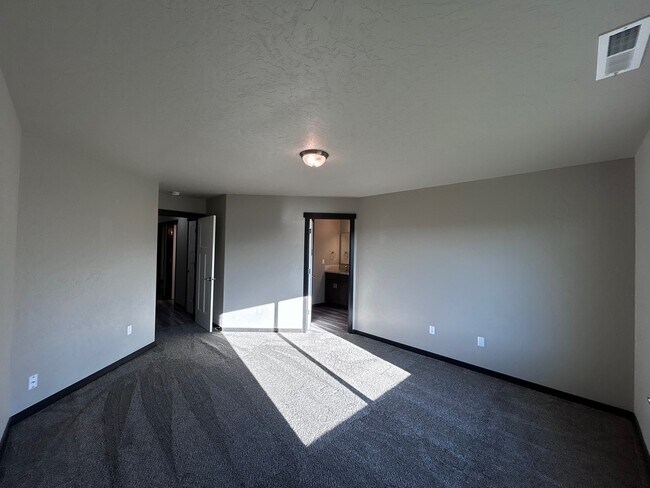 Building Photo - 6413 Springer Ln