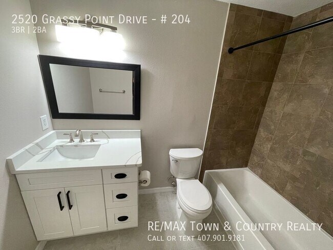 Building Photo - 2520 Grassy Point Dr