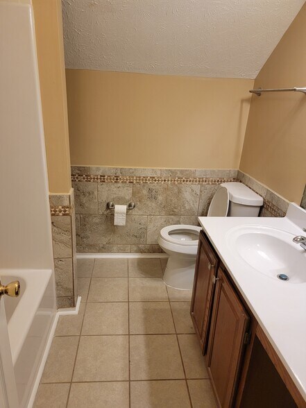 Building Photo - 321 Acaro Ct