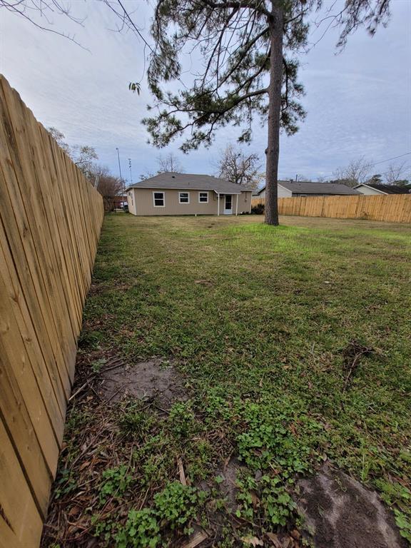 Building Photo - 7617 Delavan Dr