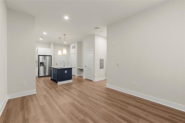 Building Photo - 2648 Sandy Plains Rd