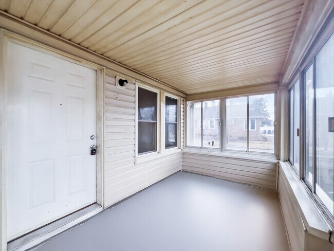 Building Photo - 3928 Upton Ave