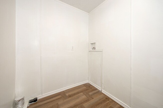 Building Photo - Elizabeth's RV Park -Mobile Homes-