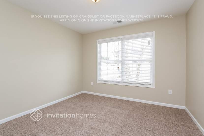 Building Photo - 3640 Cedar Springs Ln SE