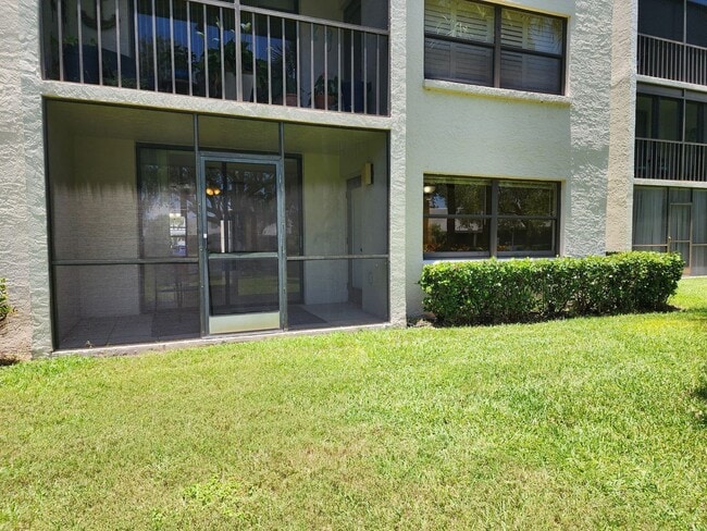 Building Photo - 1320 Pasadena Ave S