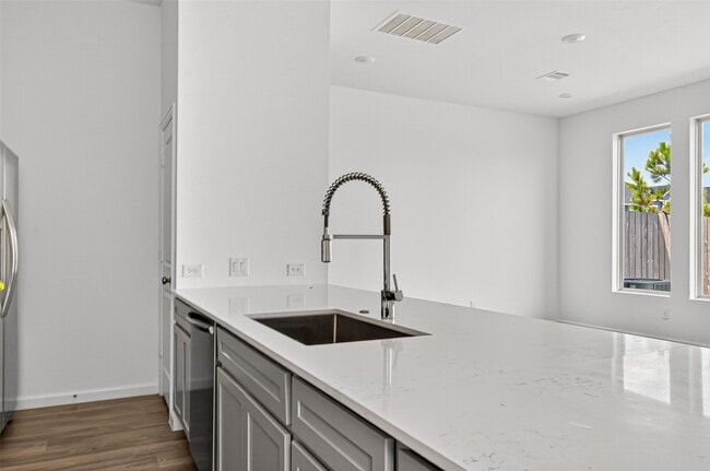 Building Photo - 5607 Foggy Vine Ct