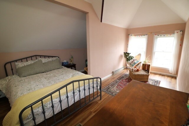 upstairs bedroom - 707 S Dickinson St