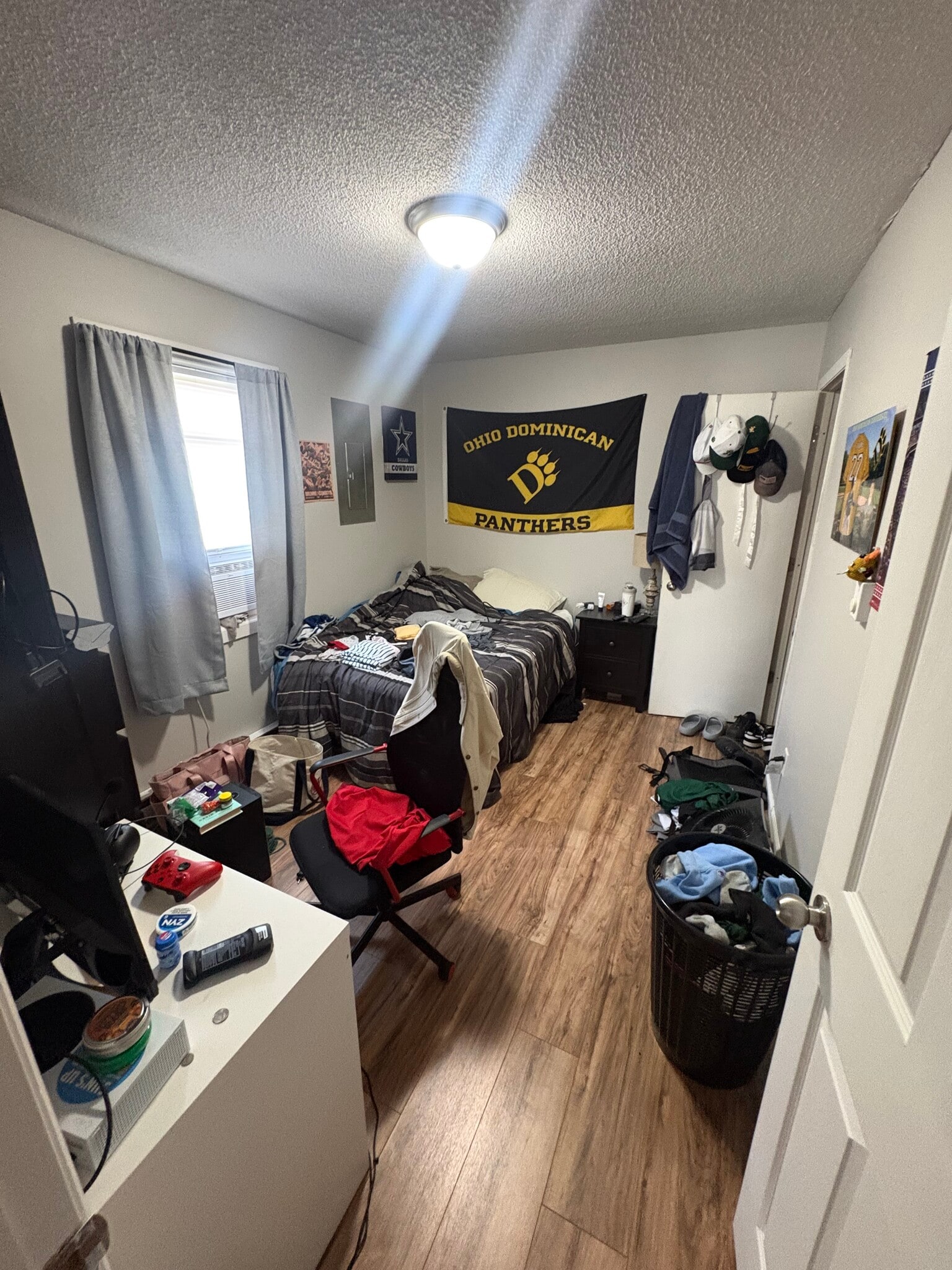 Building Photo - 311 Railroad St