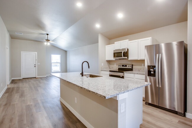 Building Photo - Like New Construction in Cooper District!