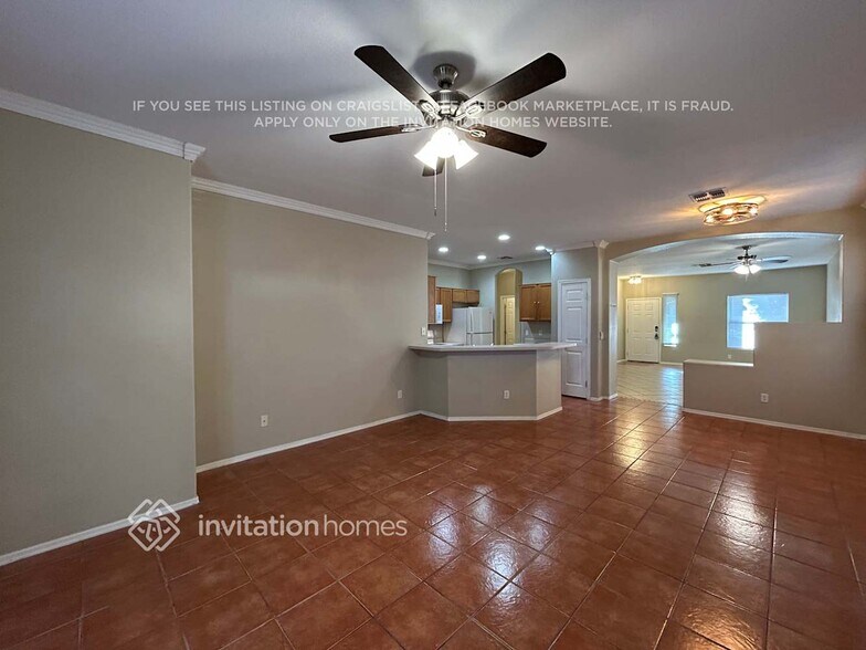 Building Photo - 3871 N 141st Dr