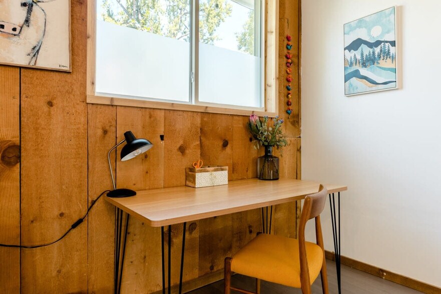 Building Photo - 4403 W Alpine St