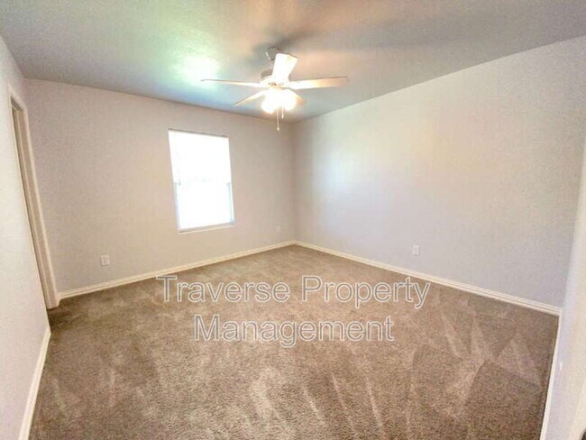 Building Photo - 5408 Fernander Dr