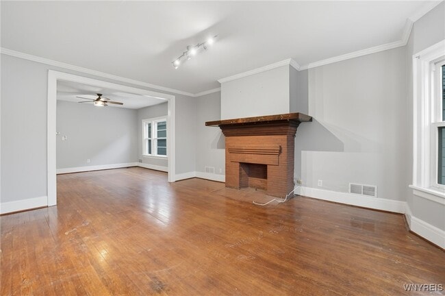 Building Photo - 449 Bird Ave