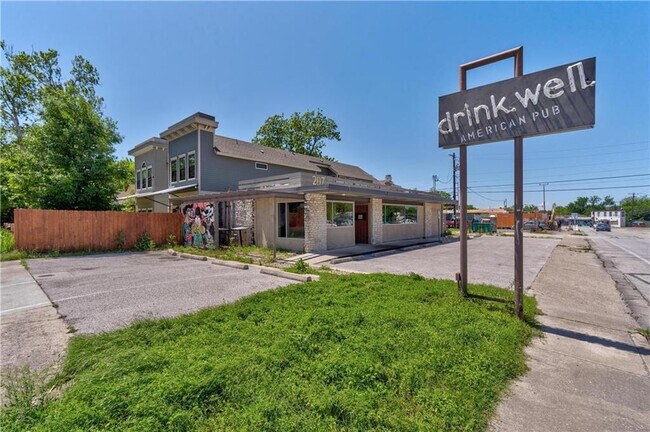 Building Photo - 507 Franklin Blvd