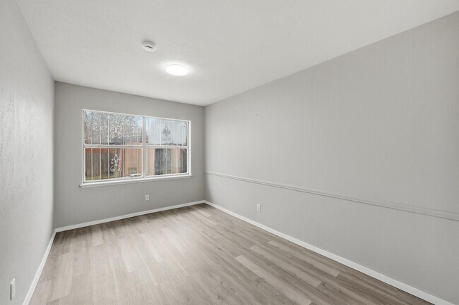 Building Photo - Charming 3-Bed Brick Home with Spacious Layout, Updated Floors & Cozy Fireplace in Grand Prairie