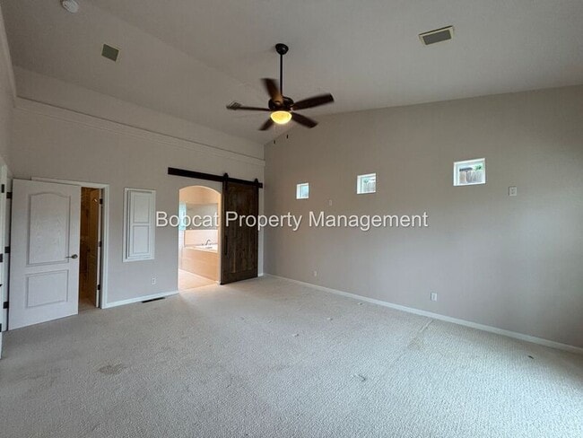Building Photo - 963 Ranchview Cir