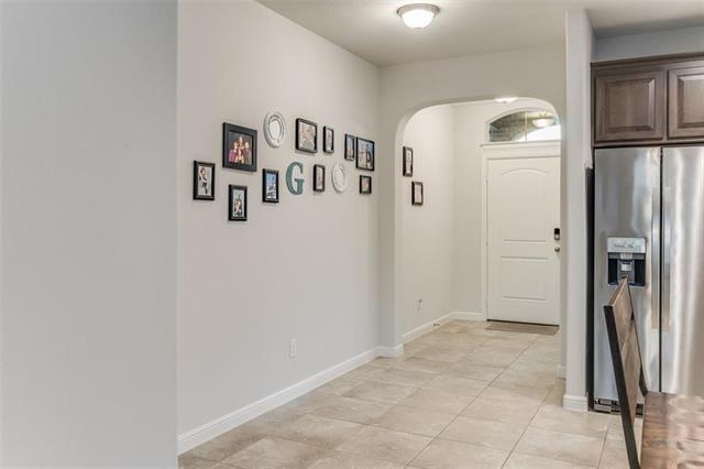 Building Photo - 9128 Stormcrow Dr