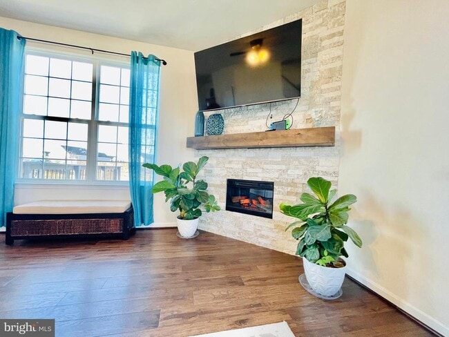 Building Photo - 73 Wellspring Dr