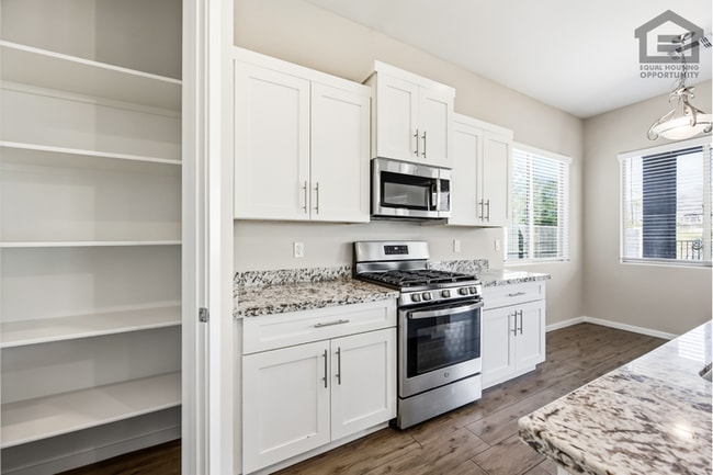 Building Photo - 3Bed/2Bath Home in Cave Creek! Ready for Immediate Move-In! -- NO HOA!